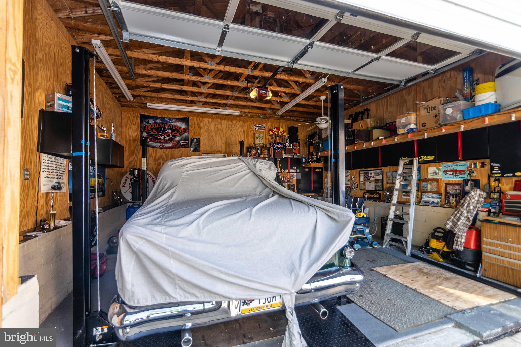 LEEDOM ESTS - Residential