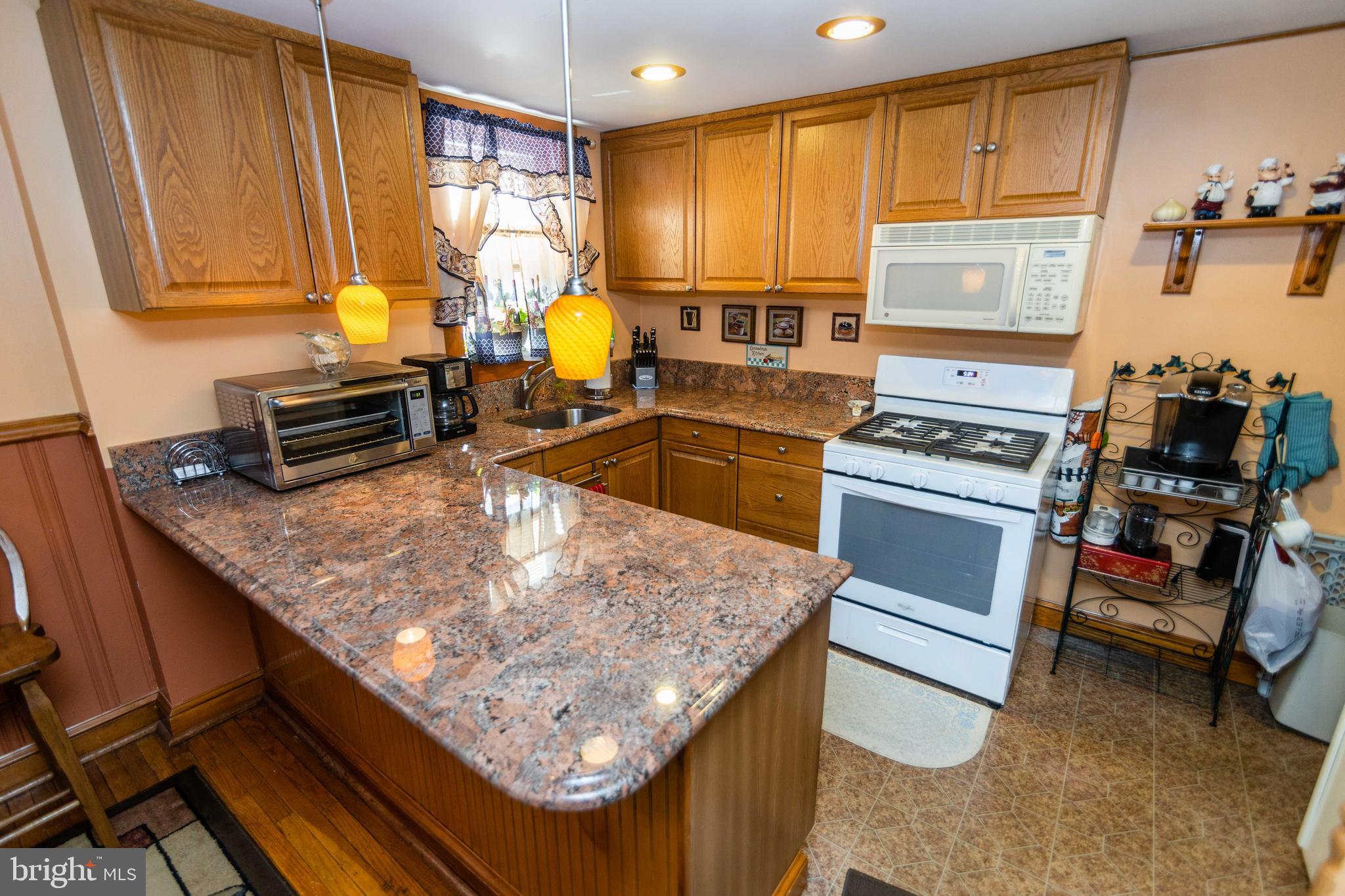 LEEDOM ESTS - Residential