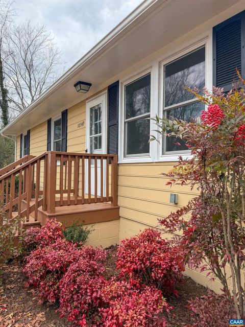 10549 LOUISA RD GORDONSVILLE VA 22942