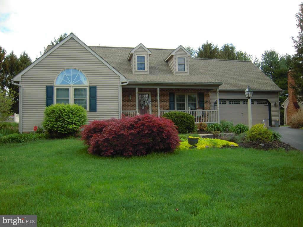 Photo of 111 STRICKLER RUN DR, COLUMBIA, PA 17512 (MLS # PALA2034654)