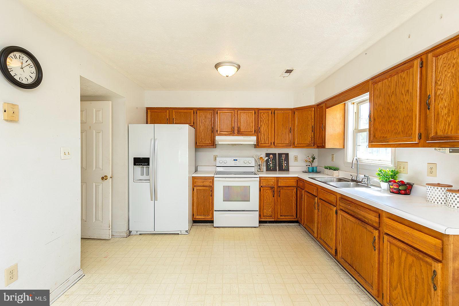 DAVIS STRASBURG - Residential