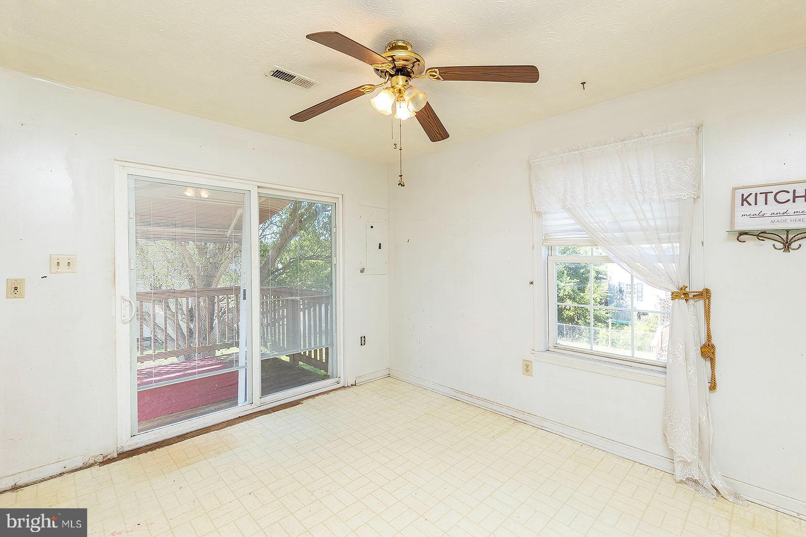 DAVIS STRASBURG - Residential