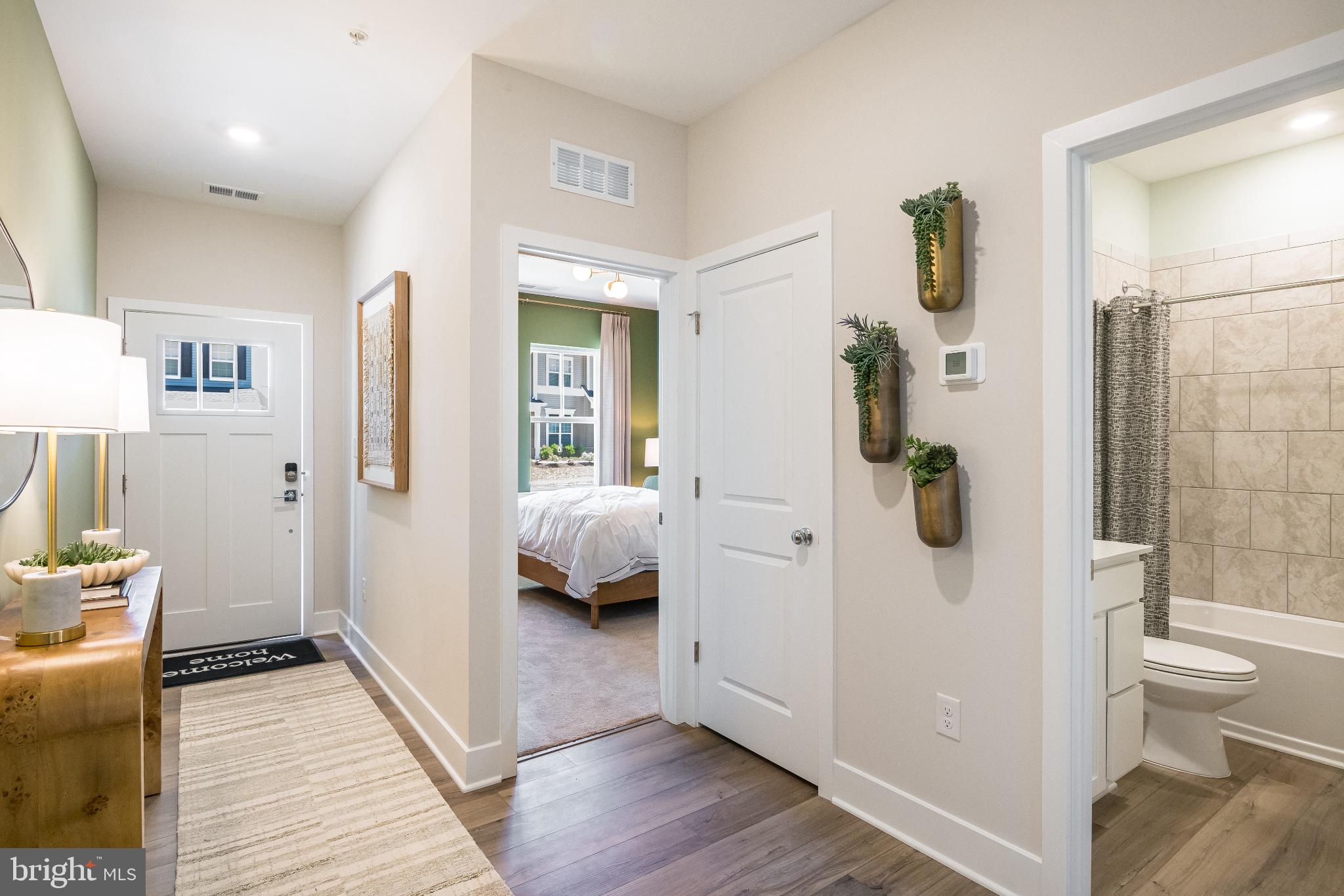 28107 KINGSBURY LANE