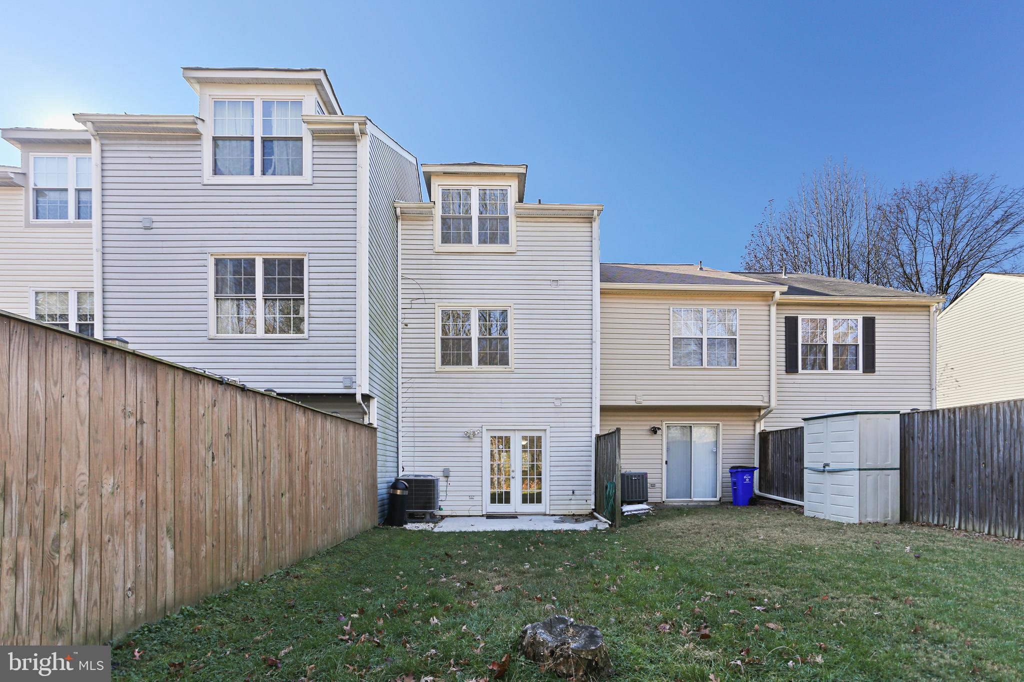 GLENSHIRE TOWNE - Residential Lease