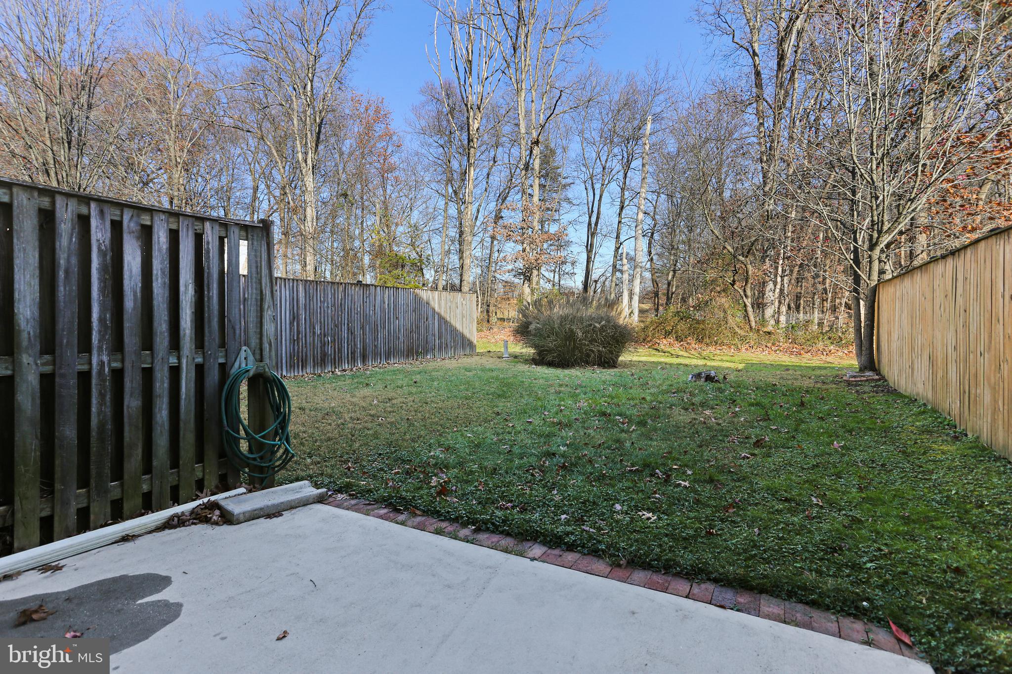 GLENSHIRE TOWNE - Residential Lease