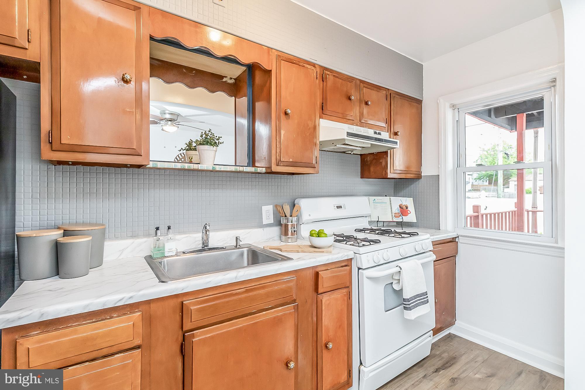 MEDFIELD - Residential