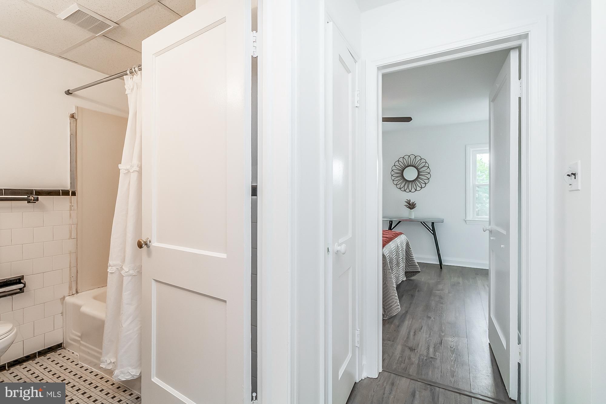 MEDFIELD - Residential