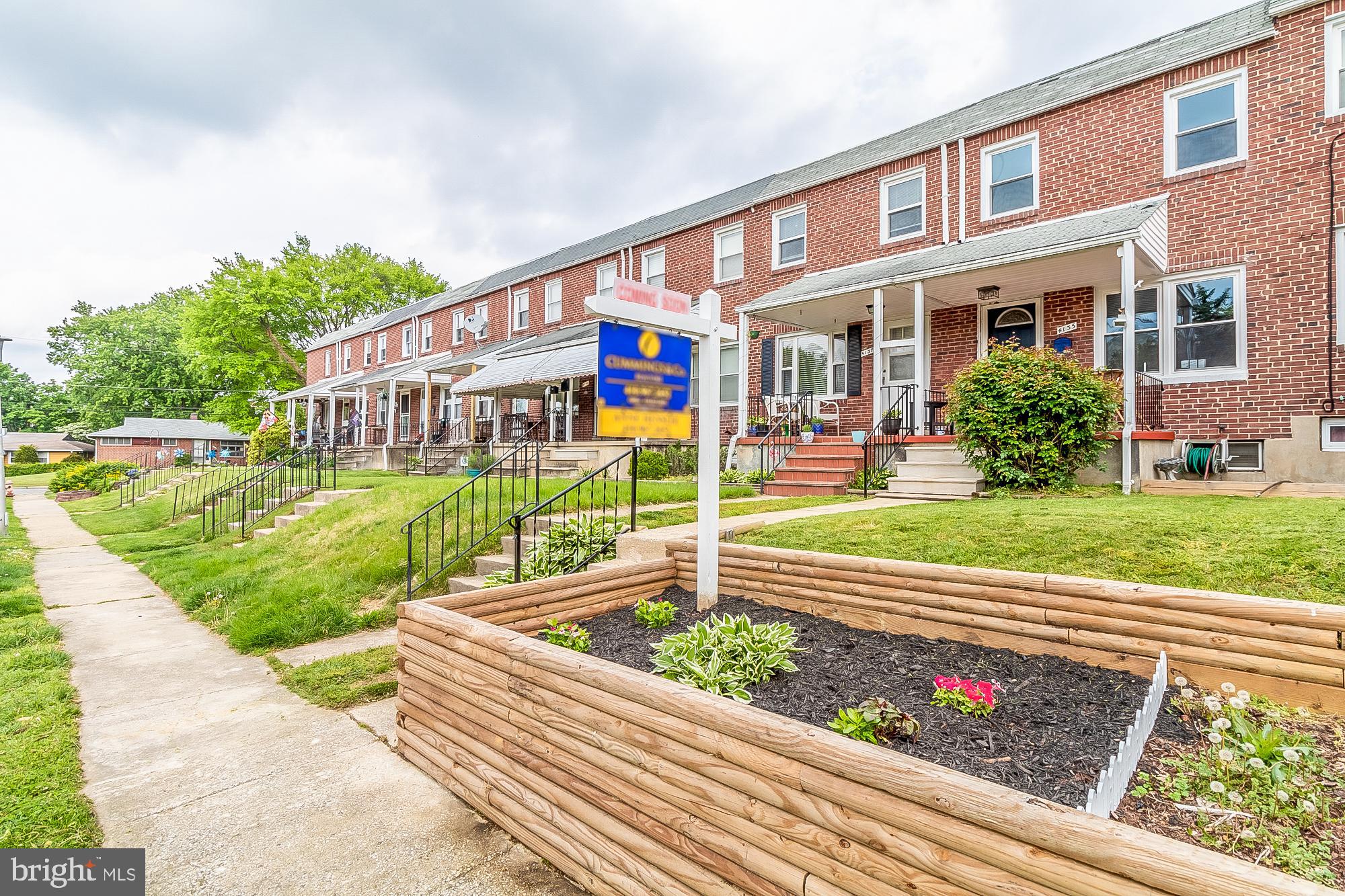 MEDFIELD - Residential