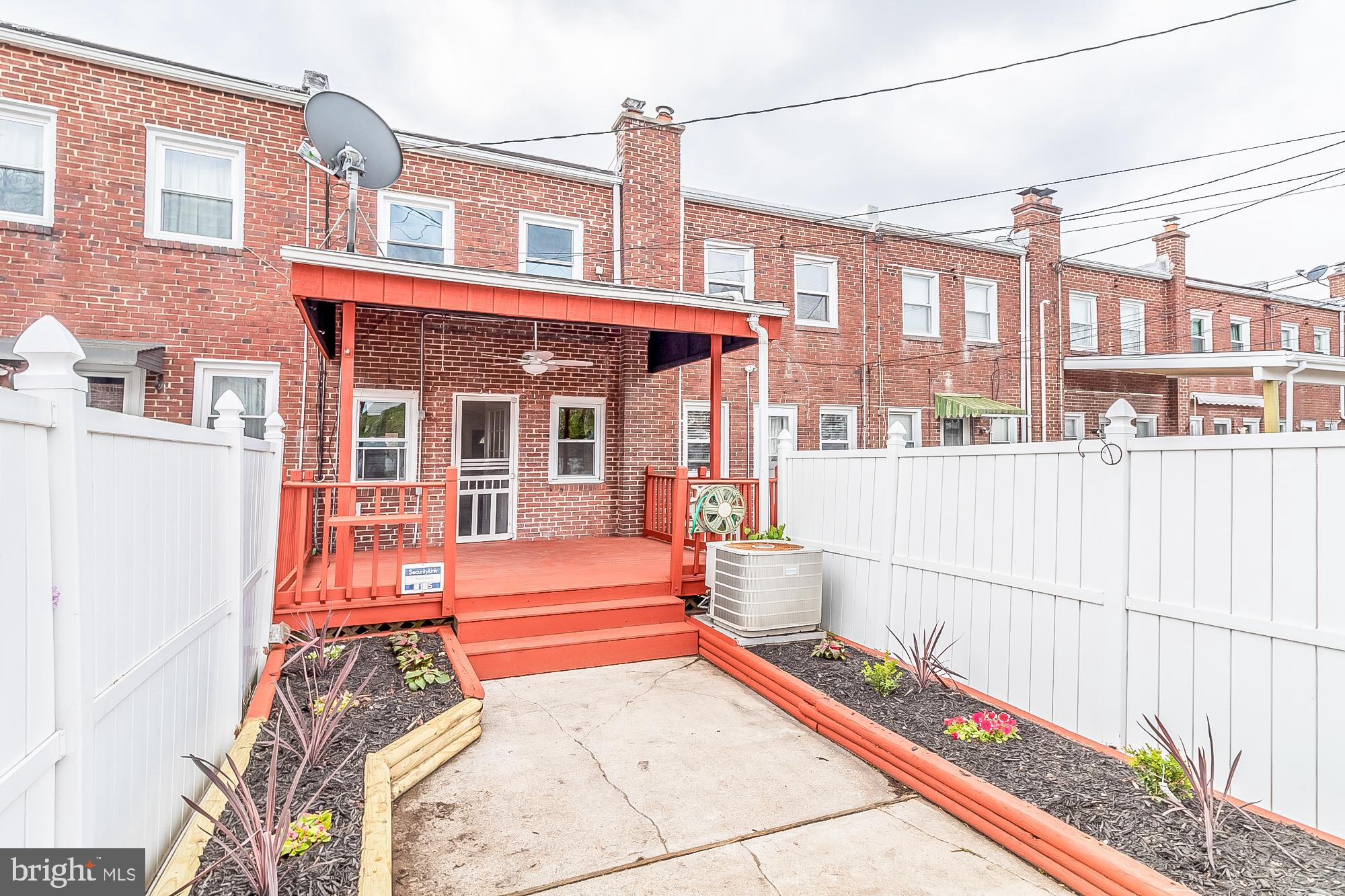 MEDFIELD - Residential