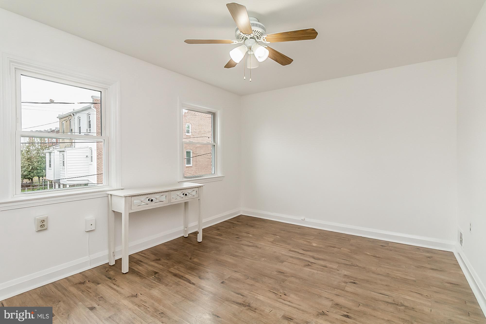 MEDFIELD - Residential