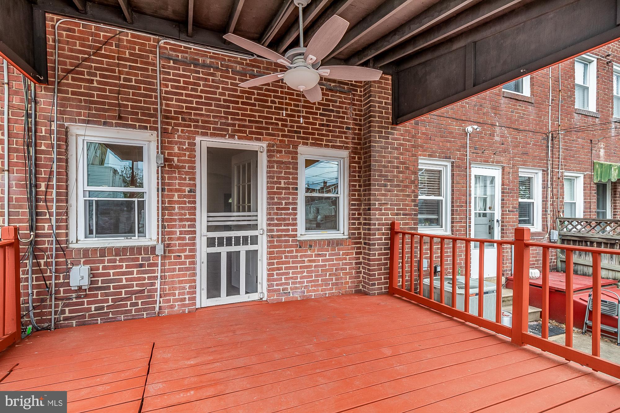 MEDFIELD - Residential