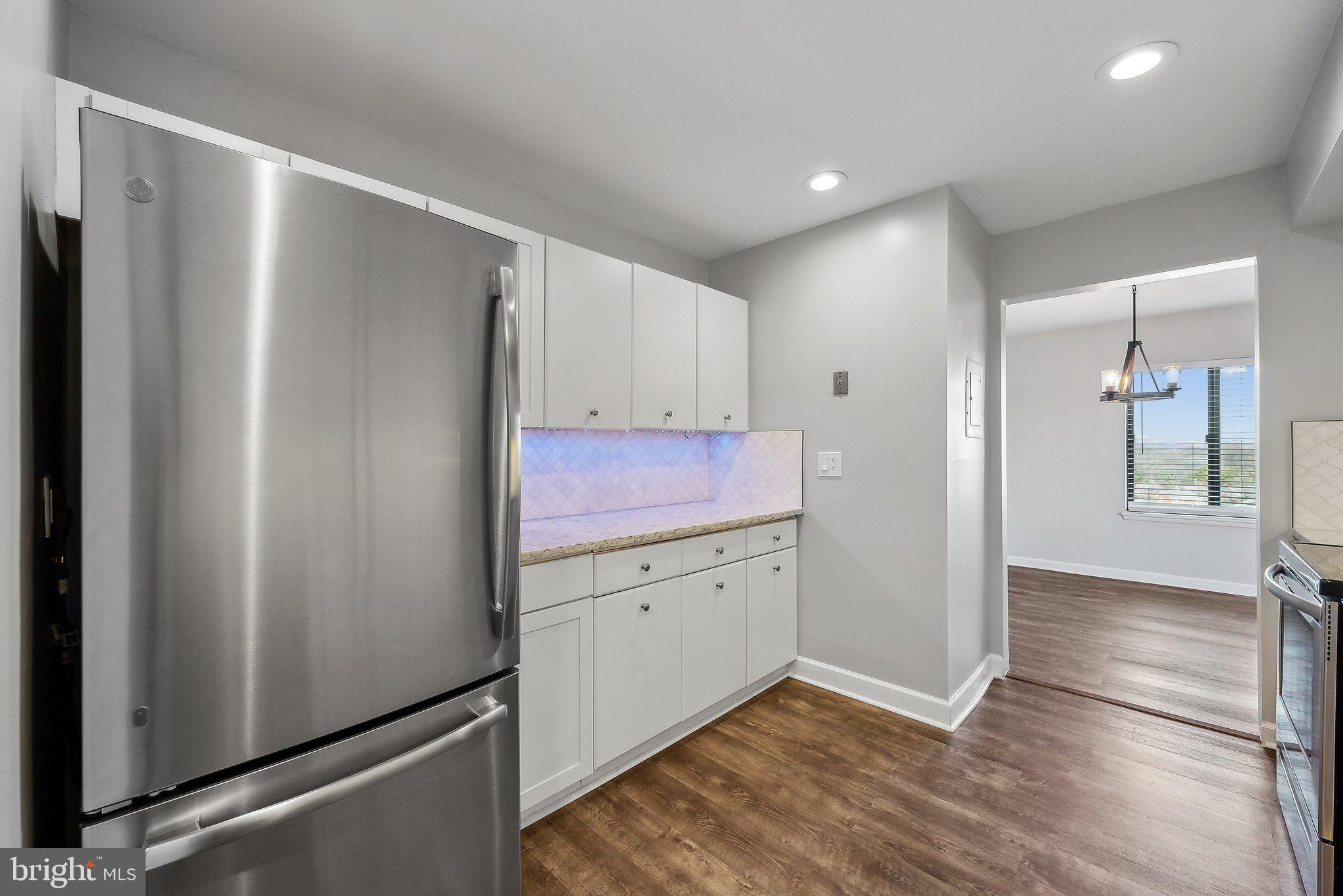 WOODLAKE TOWERS - Residential