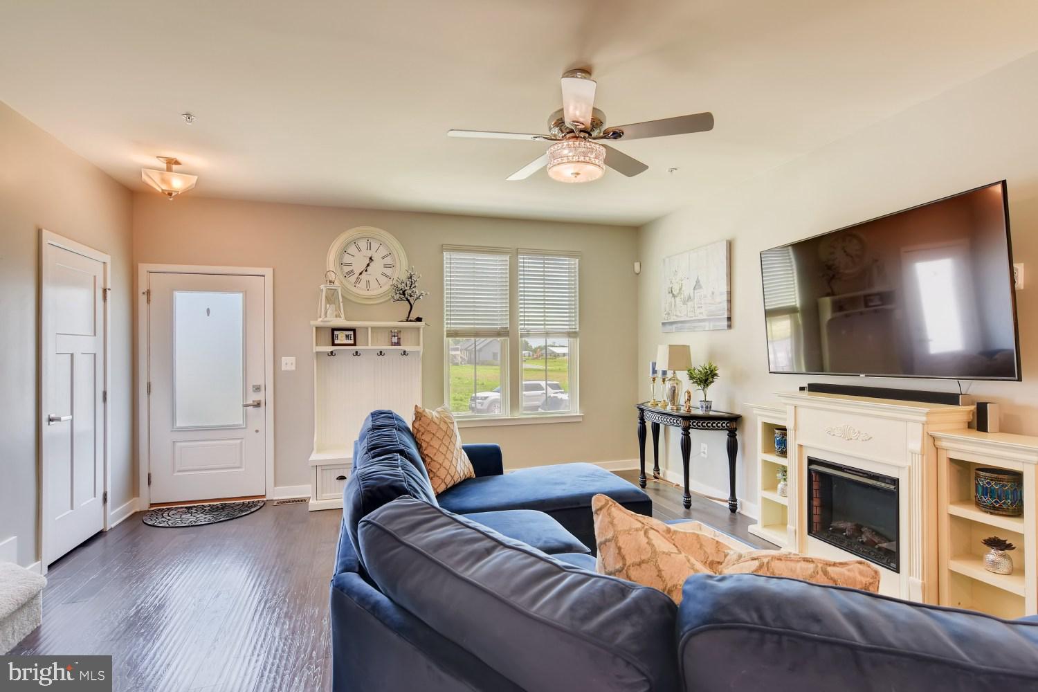 GREENLEIGH AT CROSSROADS - Residential Lease