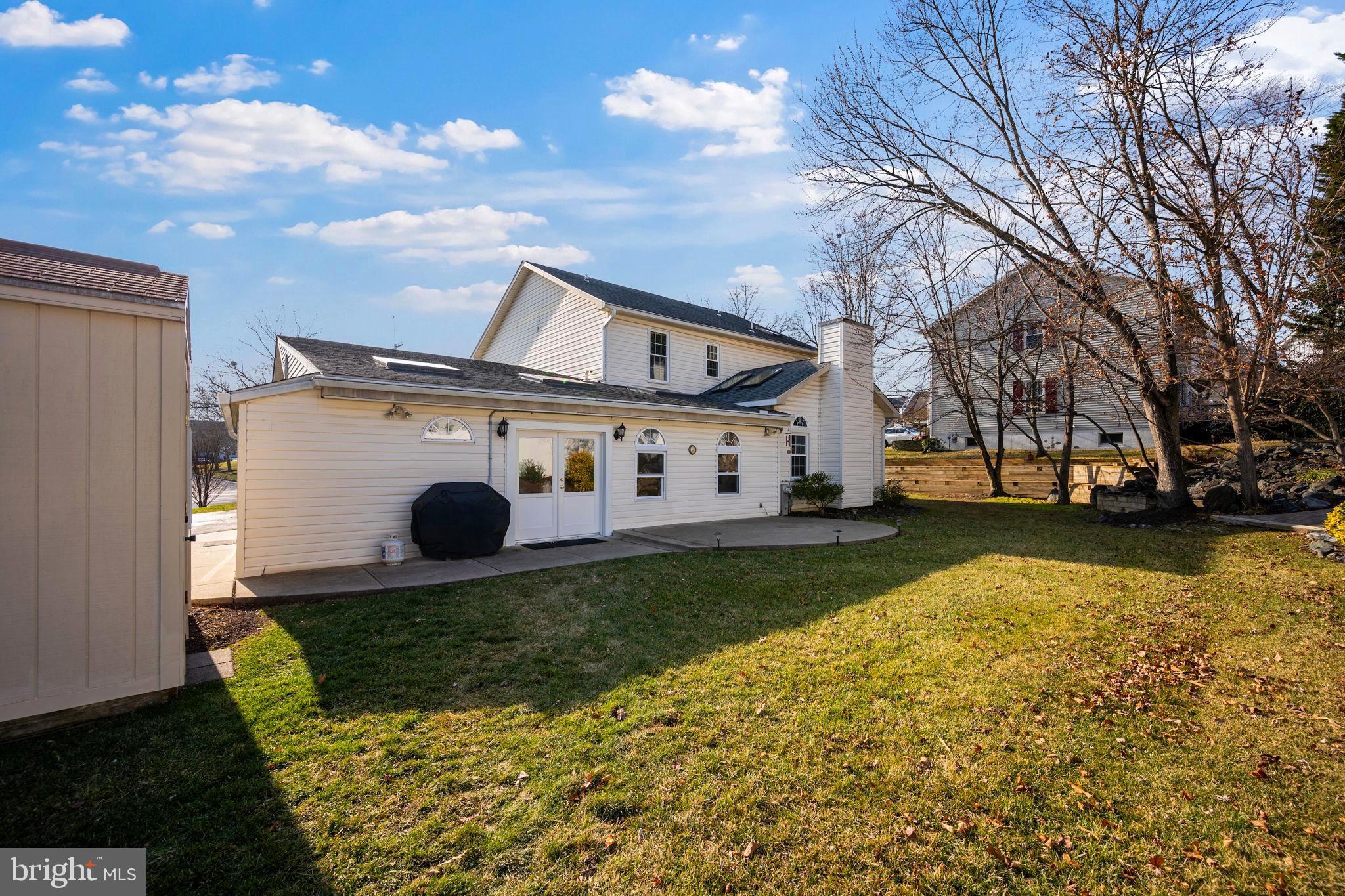 PERRY HALL - Residential