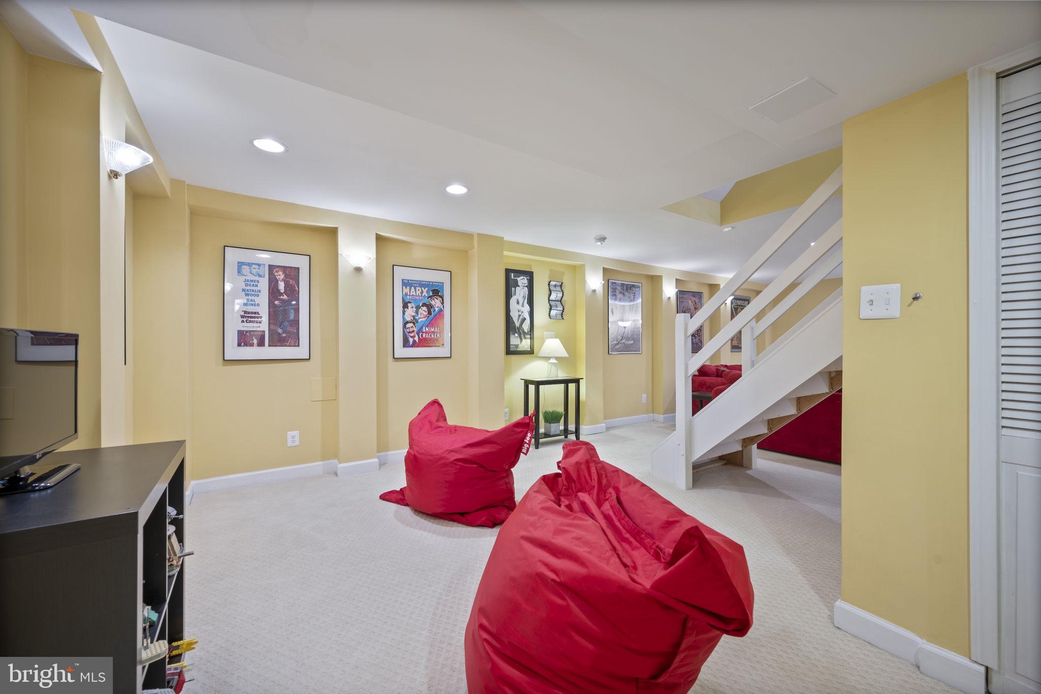 PERRY HALL - Residential