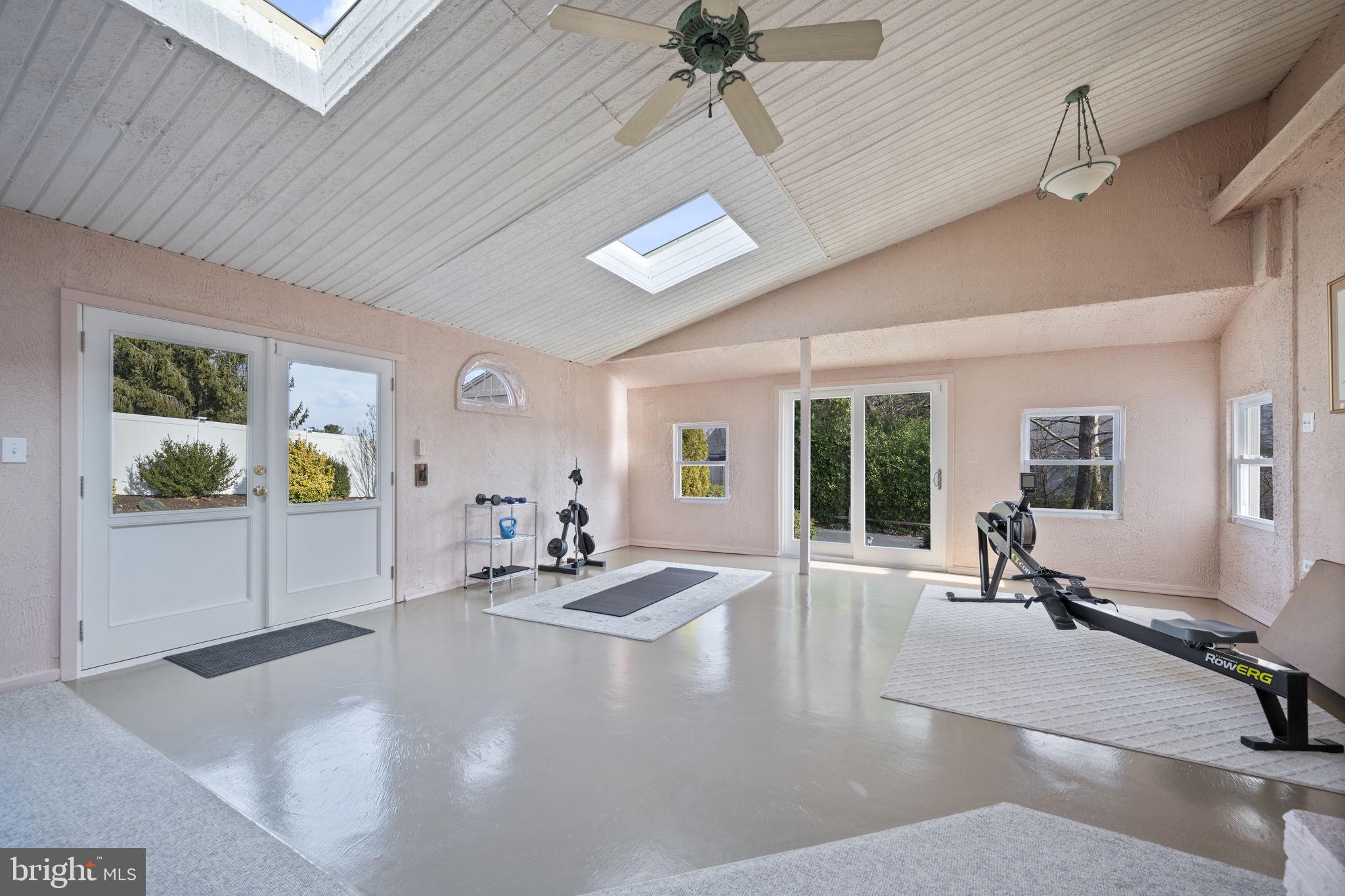 PERRY HALL - Residential