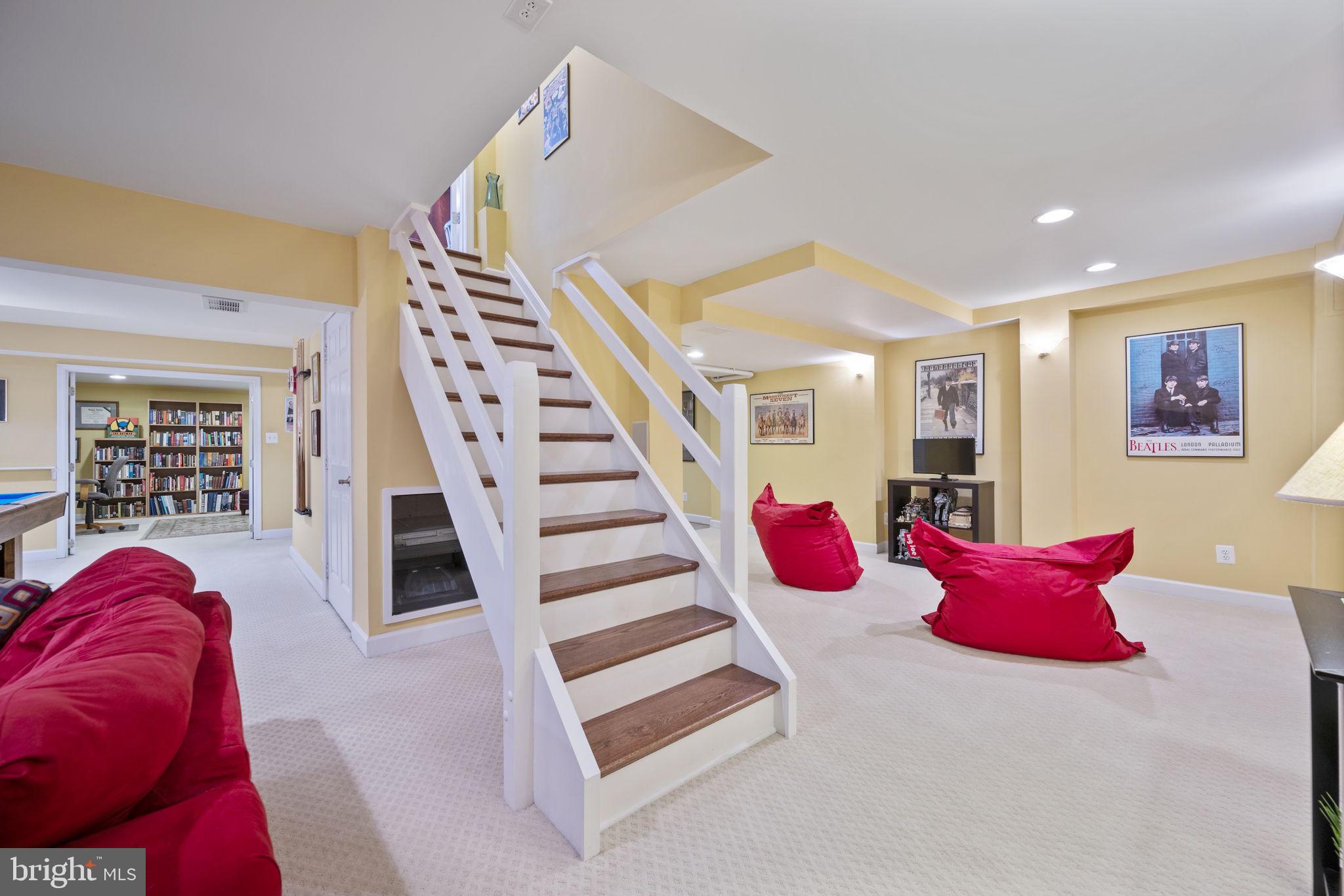 PERRY HALL - Residential