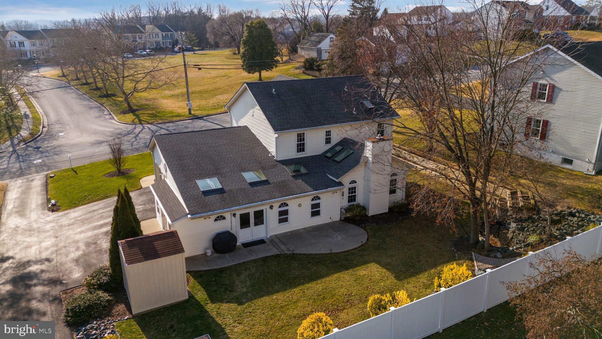 PERRY HALL - Residential