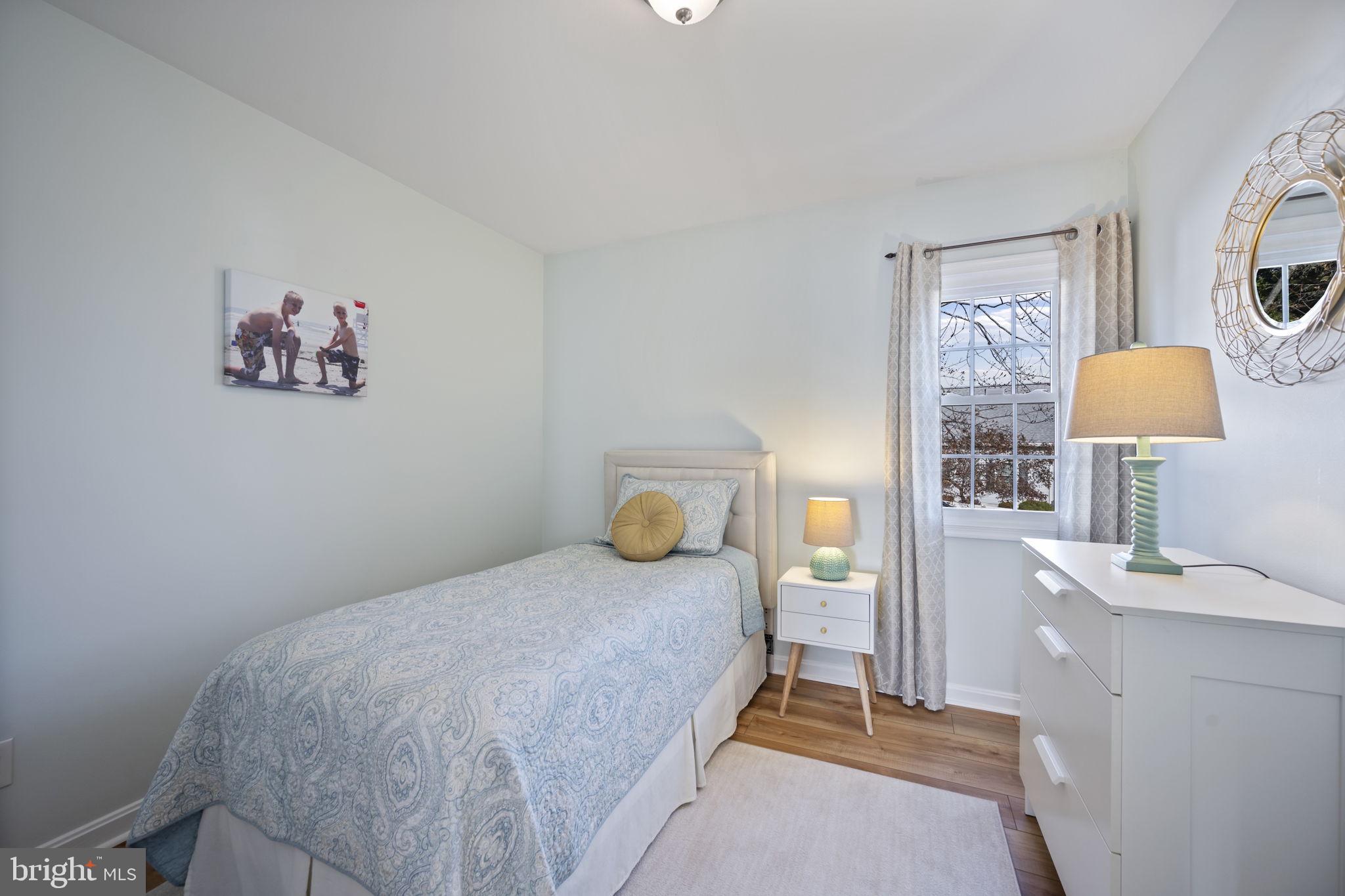 PERRY HALL - Residential