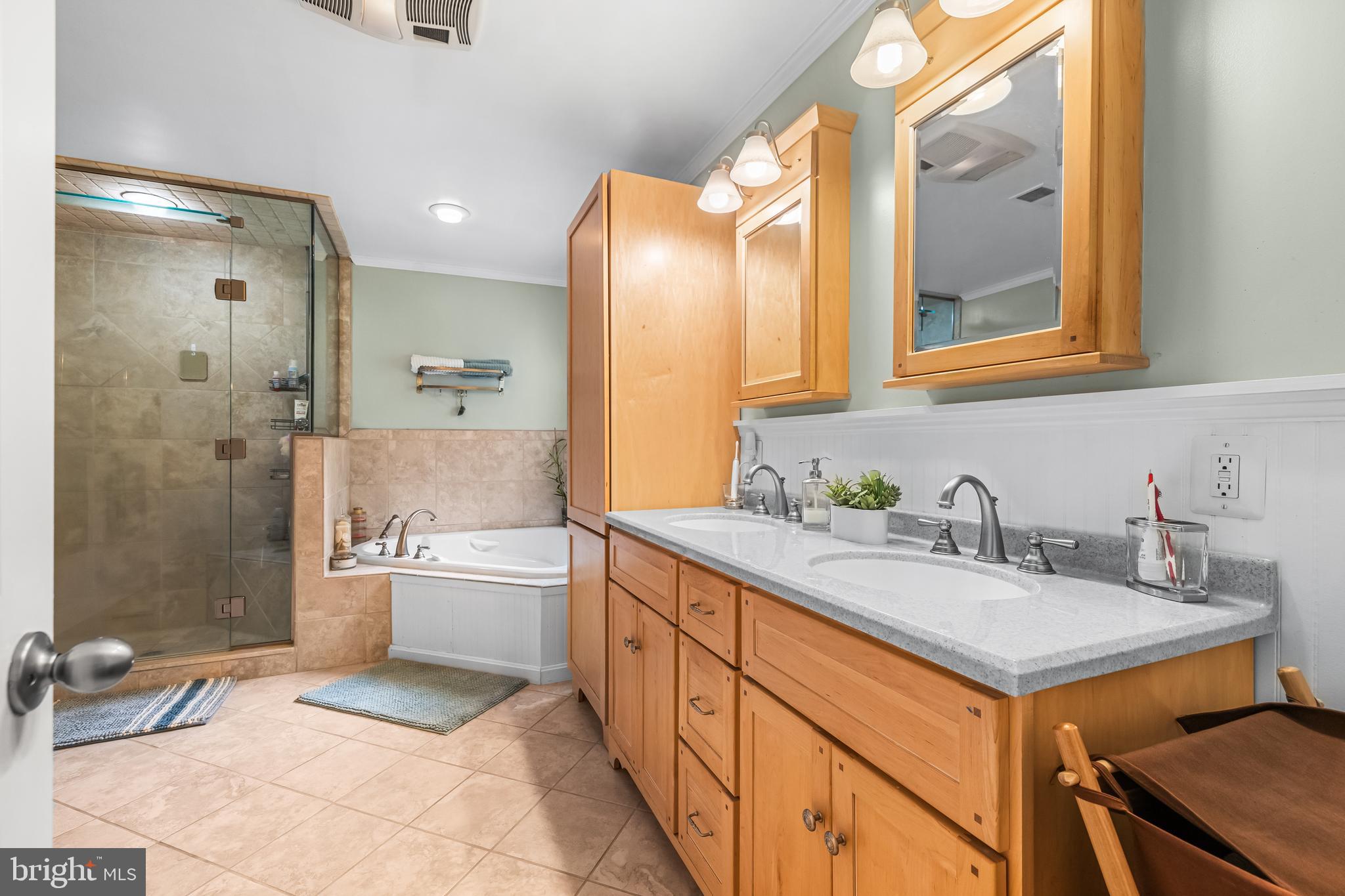 OVERLOOK - Residential