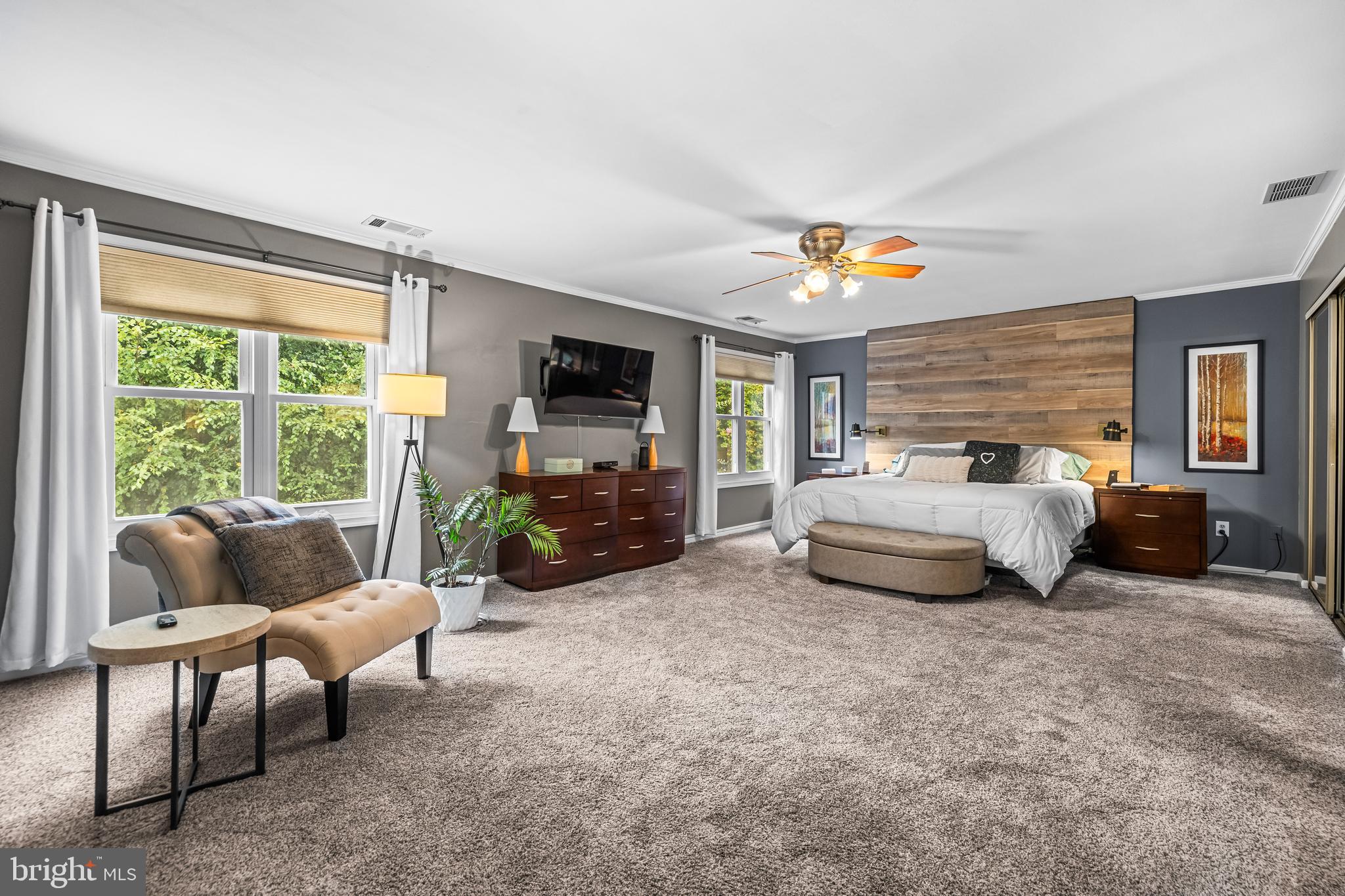 OVERLOOK - Residential