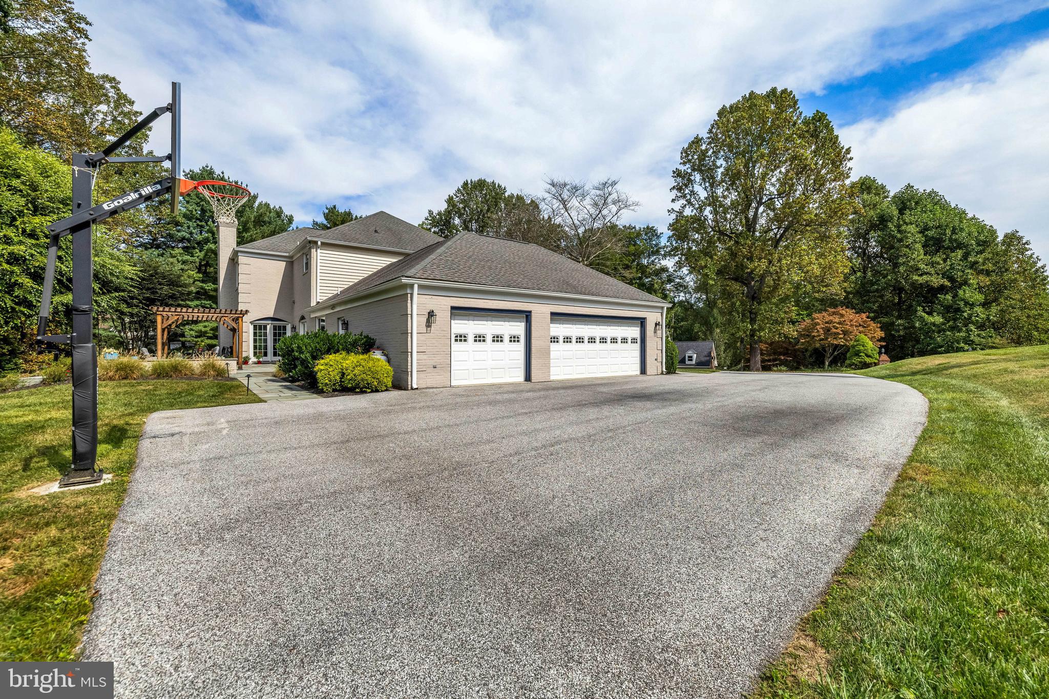 OVERLOOK - Residential