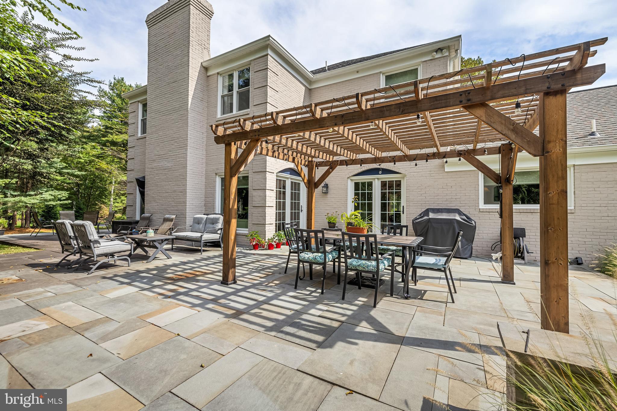 OVERLOOK - Residential