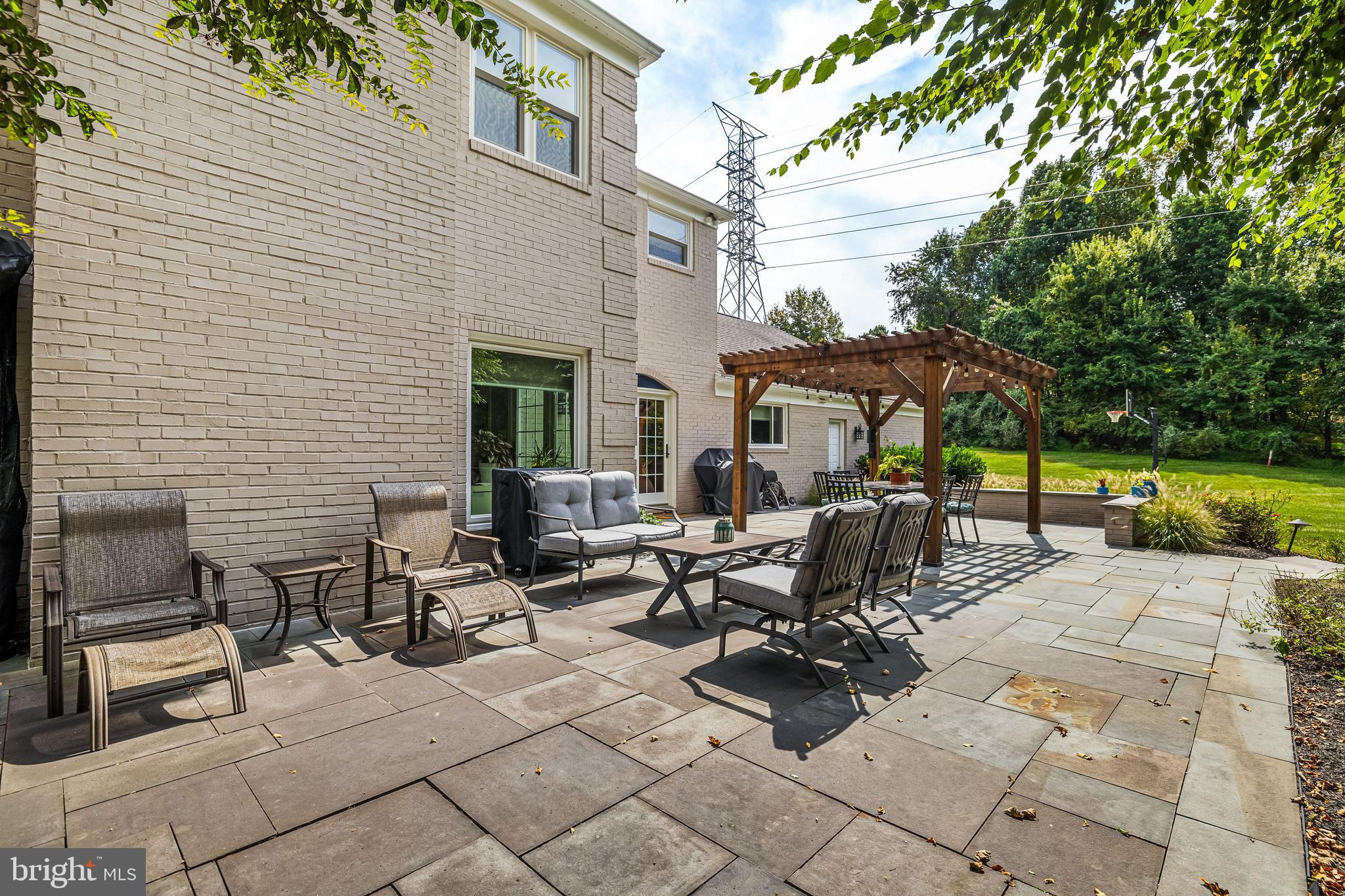 OVERLOOK - Residential