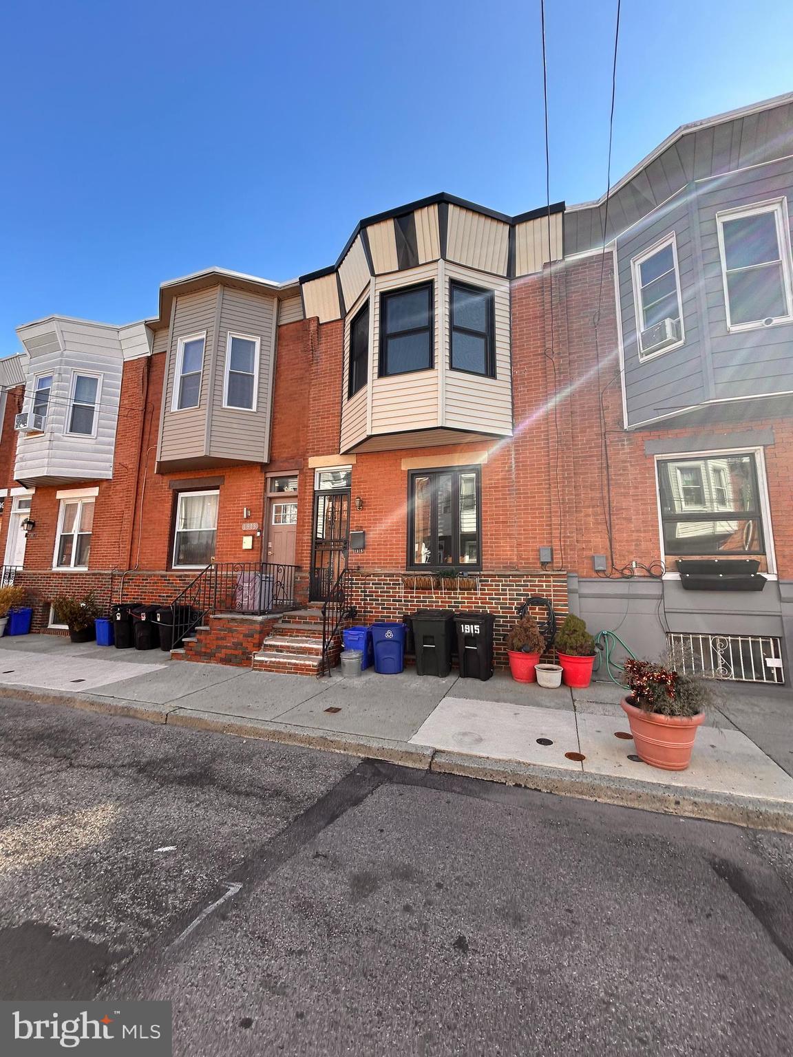 POINT BREEZE - Residential