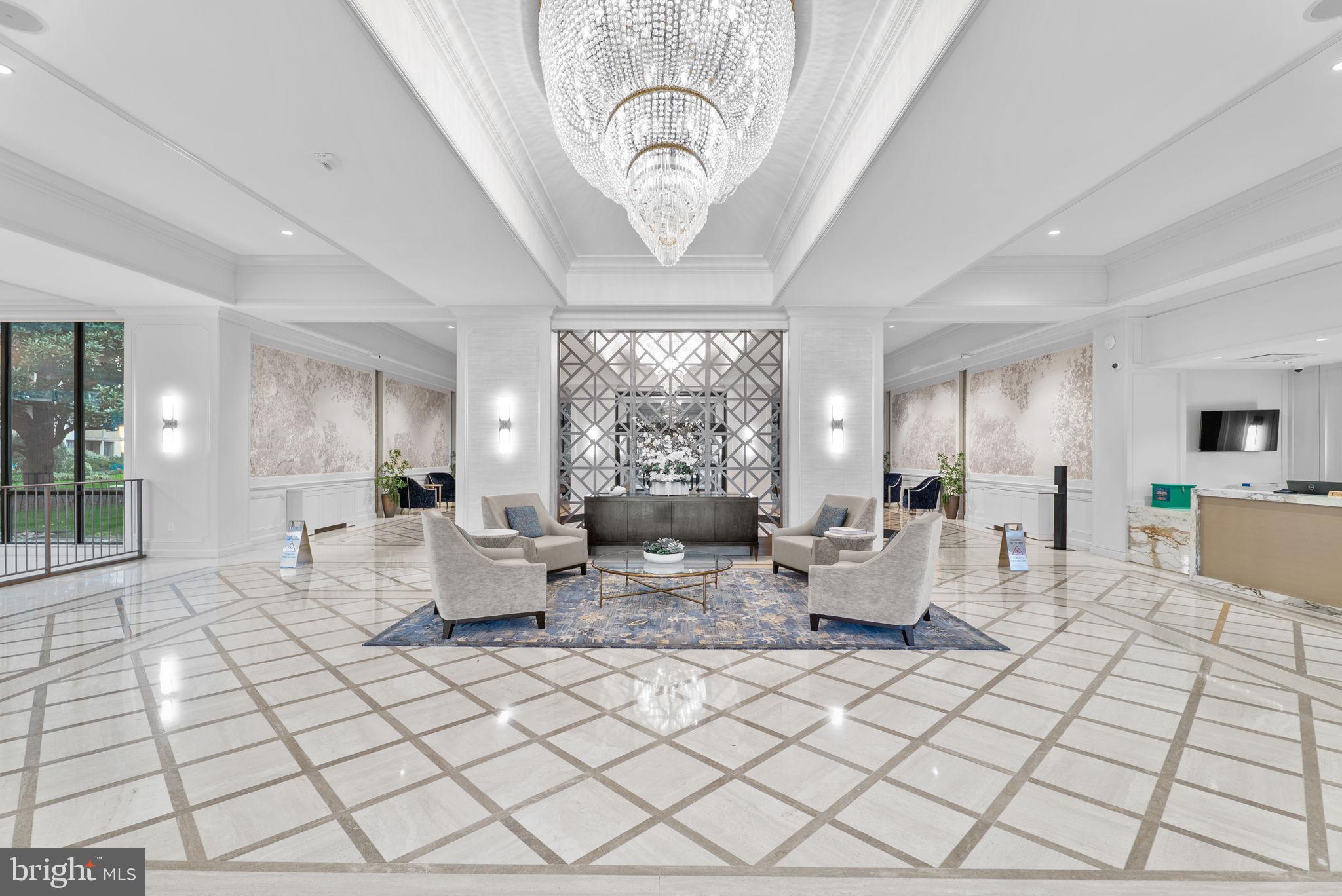 PROMENADE TOWERS - Residential