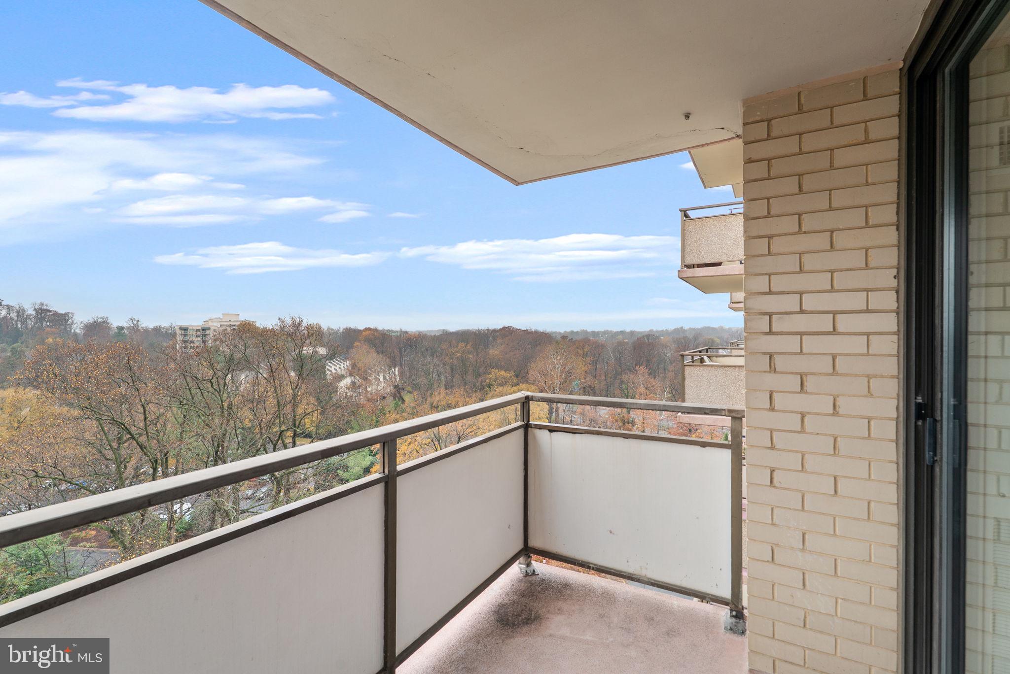 5225 POOKS HILL ROAD 1305N