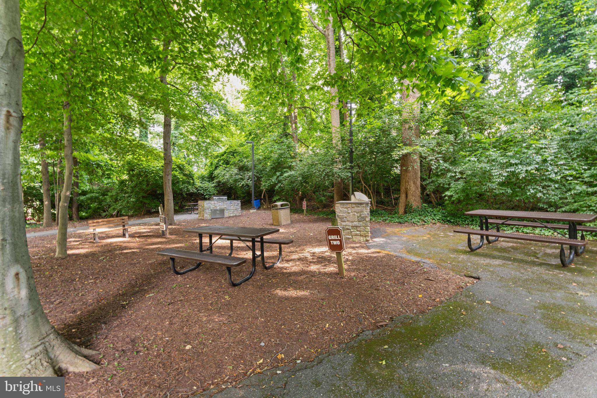 PROMENADE TOWERS - Residential