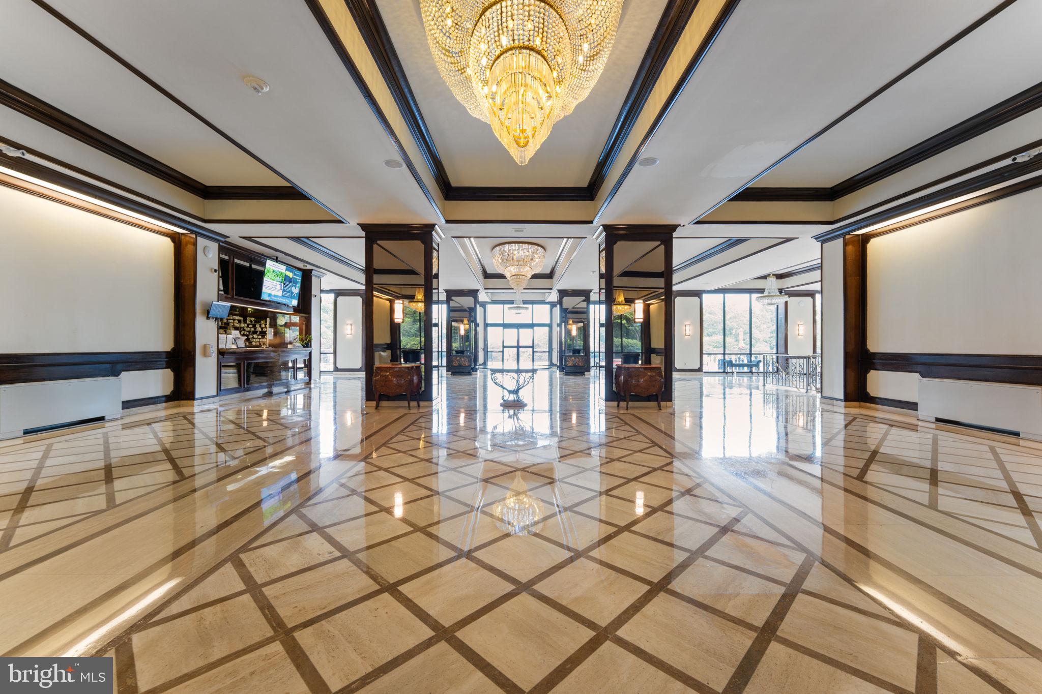 PROMENADE TOWERS - Residential