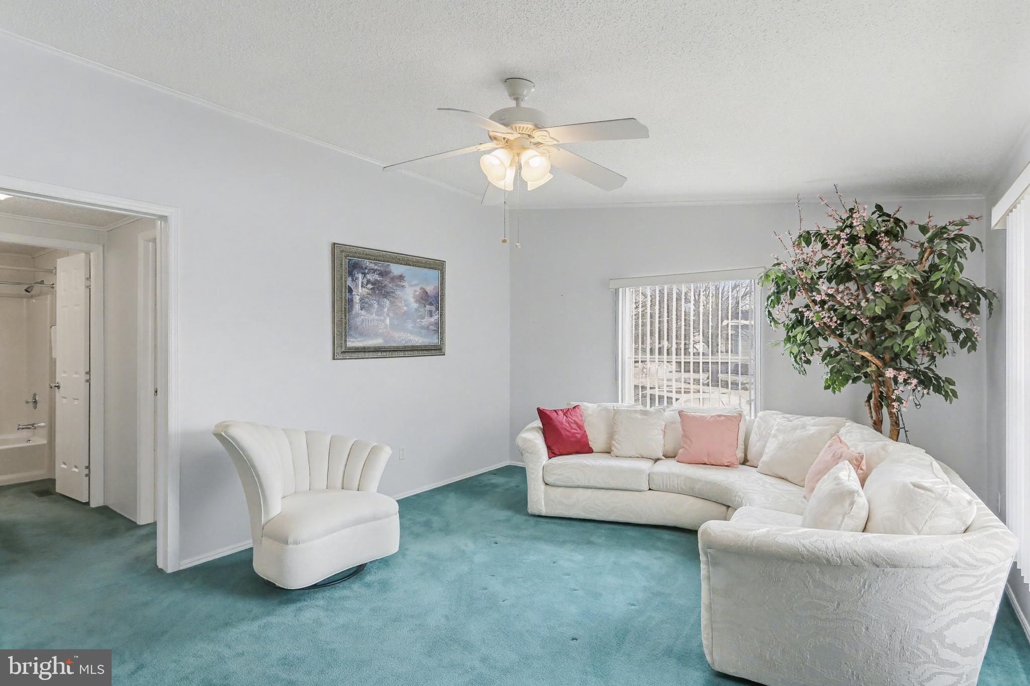 COUNTRY MANOR FARMS - Residential