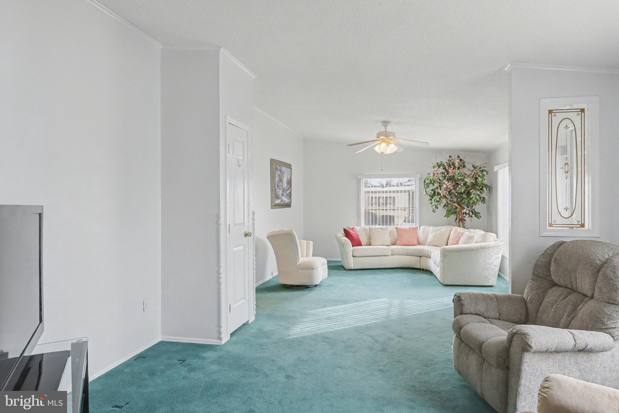 COUNTRY MANOR FARMS - Residential