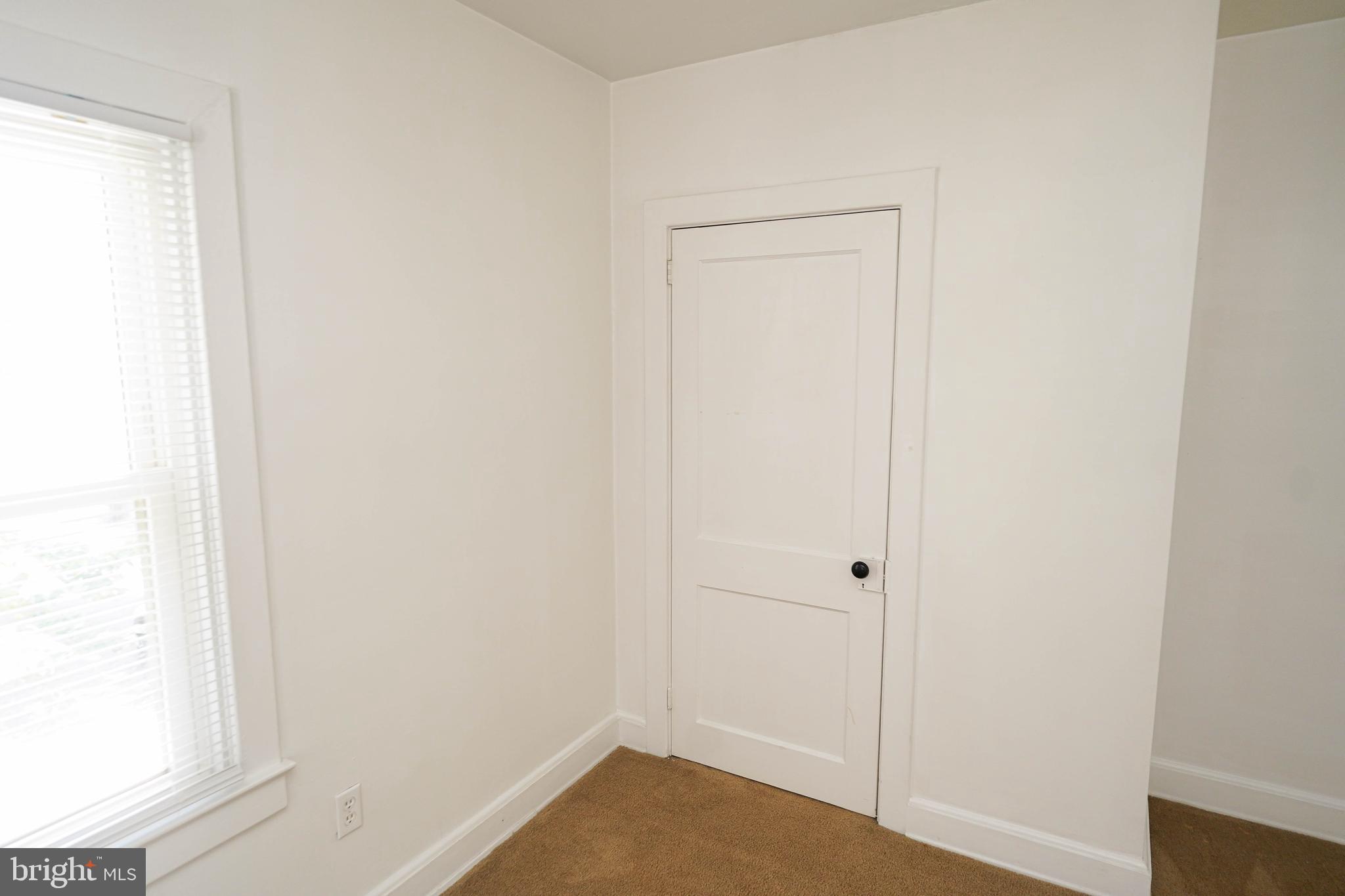 WEST END - Residential Lease