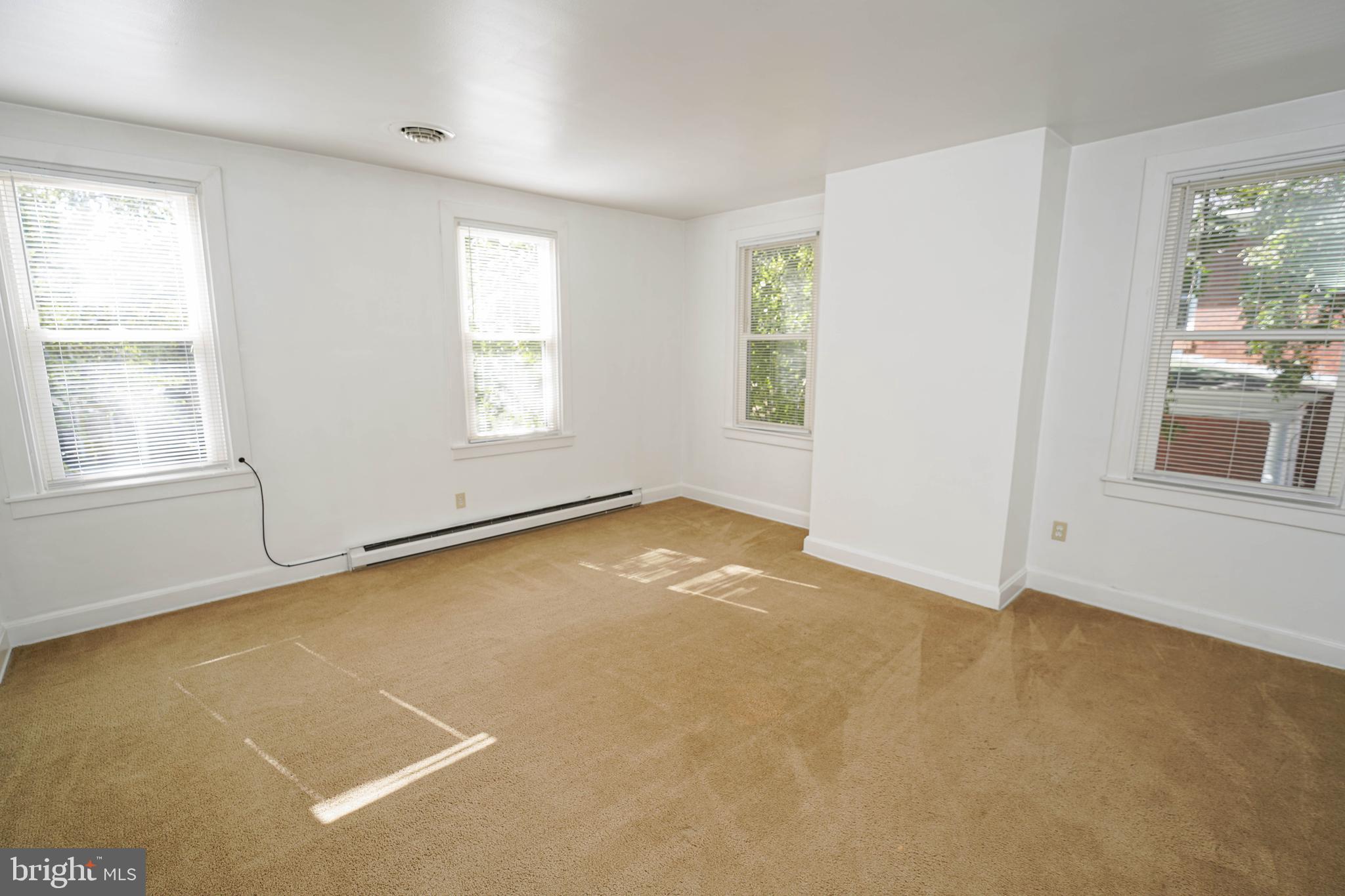 WEST END - Residential Lease