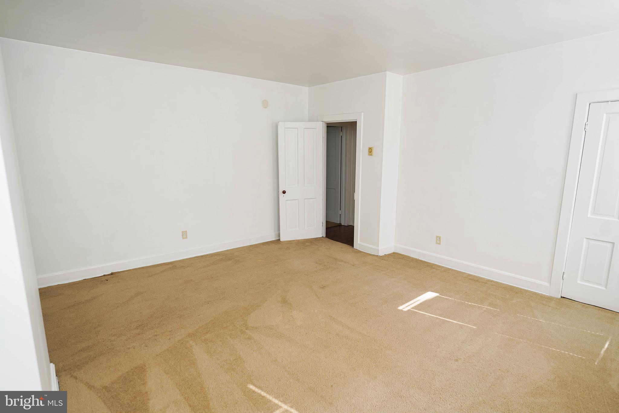 WEST END - Residential Lease