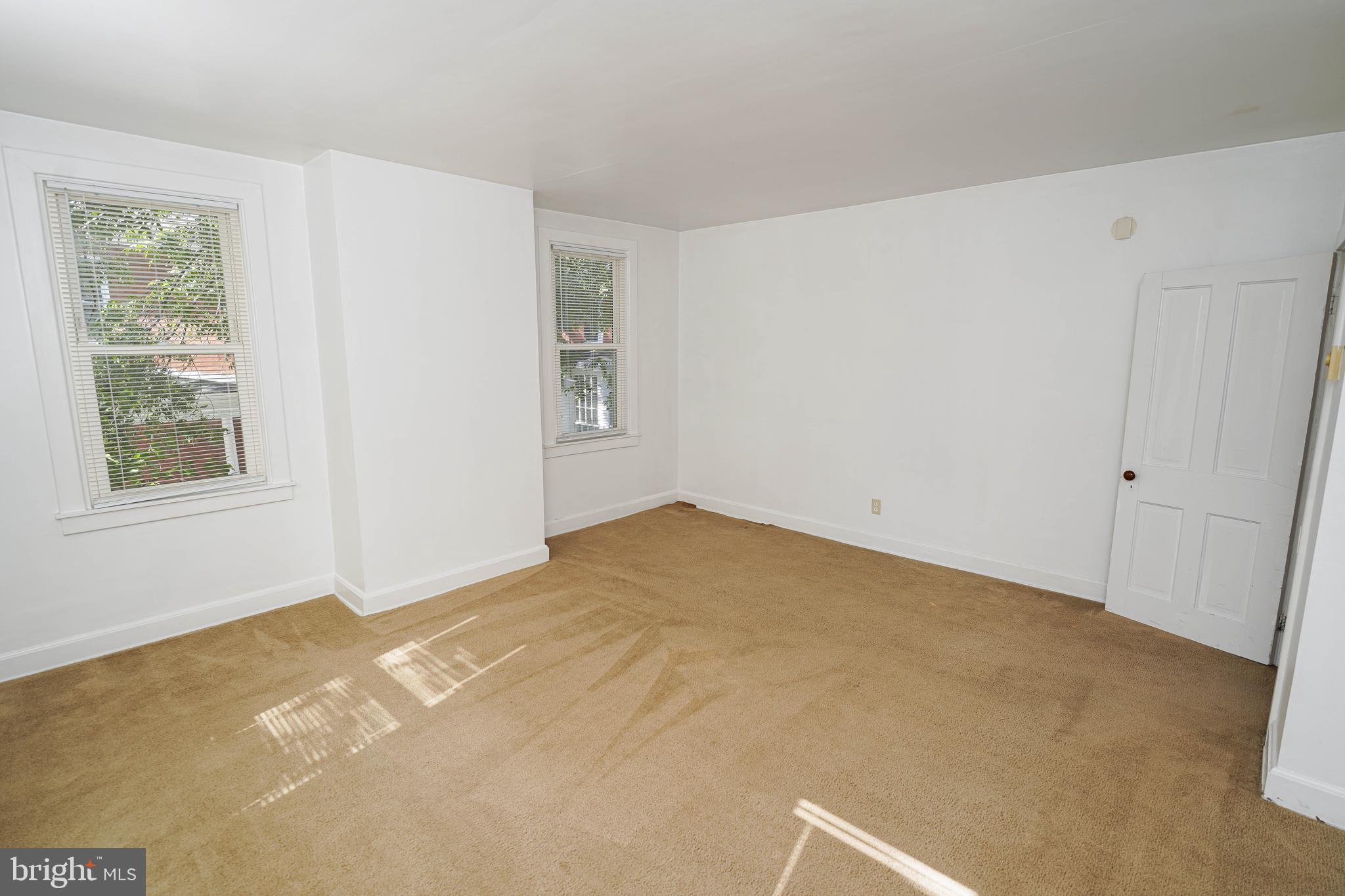 WEST END - Residential Lease