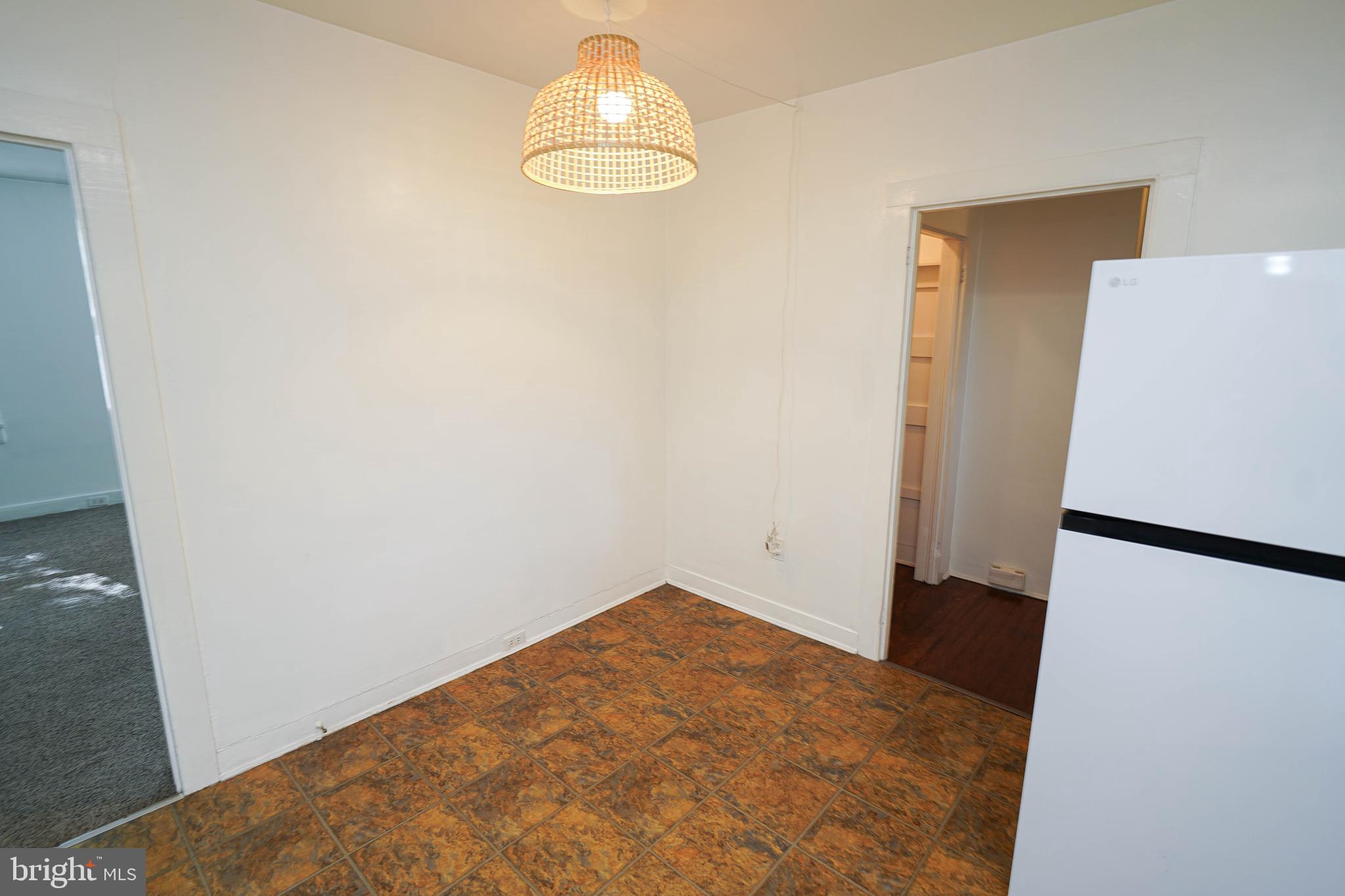 WEST END - Residential Lease