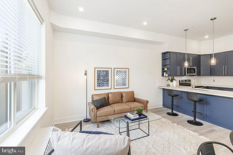 MANAYUNK - Residential Lease