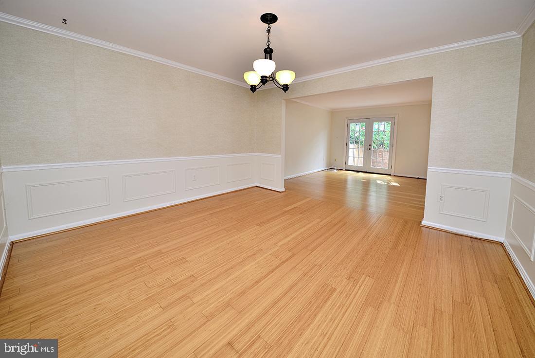 2803 FLAGMAKER DRIVE
