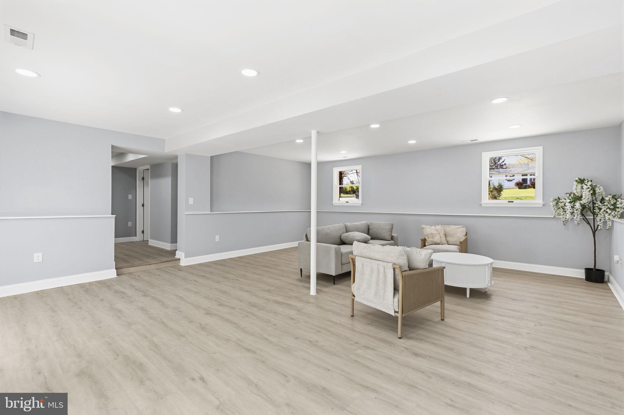 ELKMORE - Residential