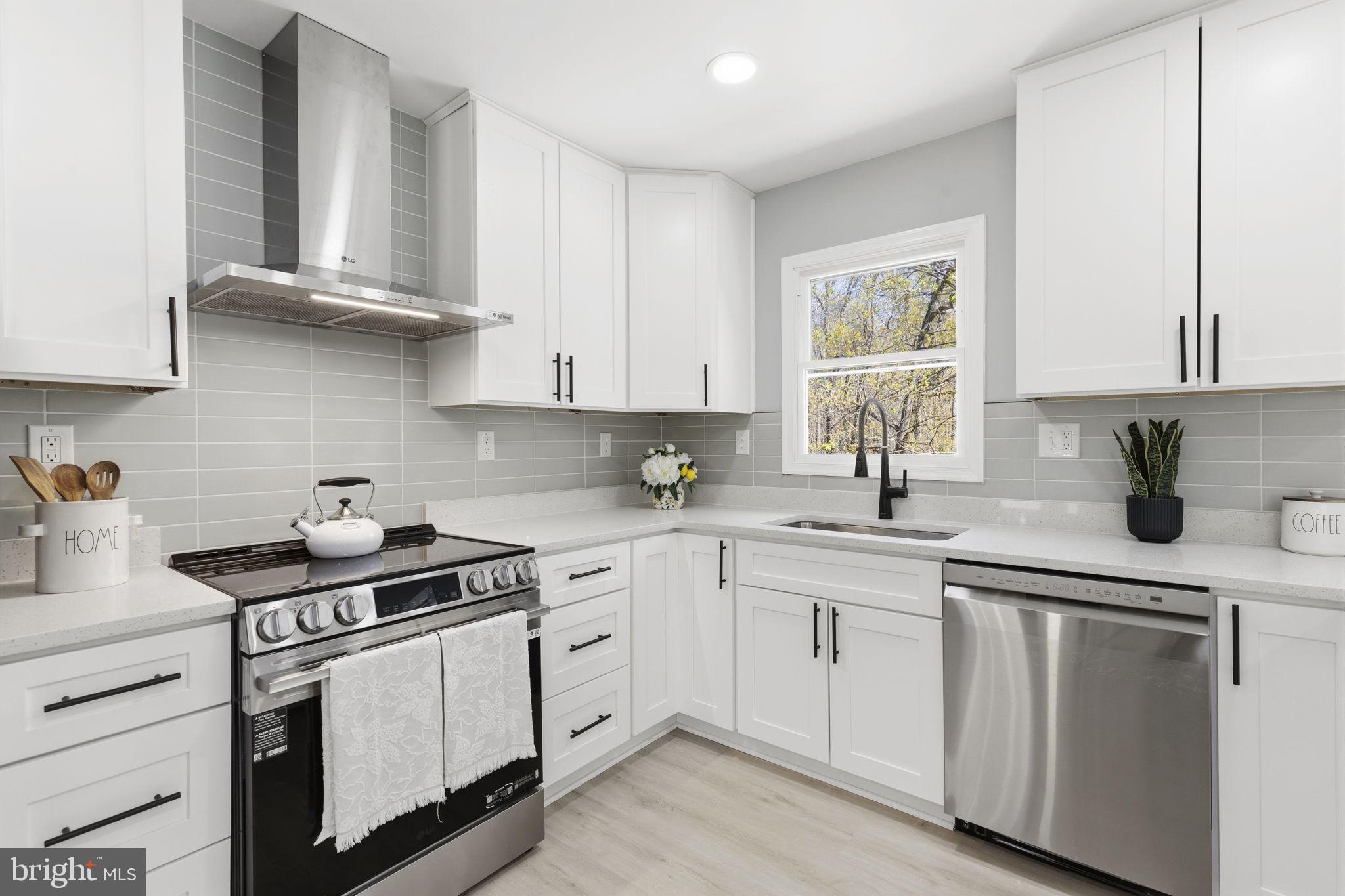 ELKMORE - Residential