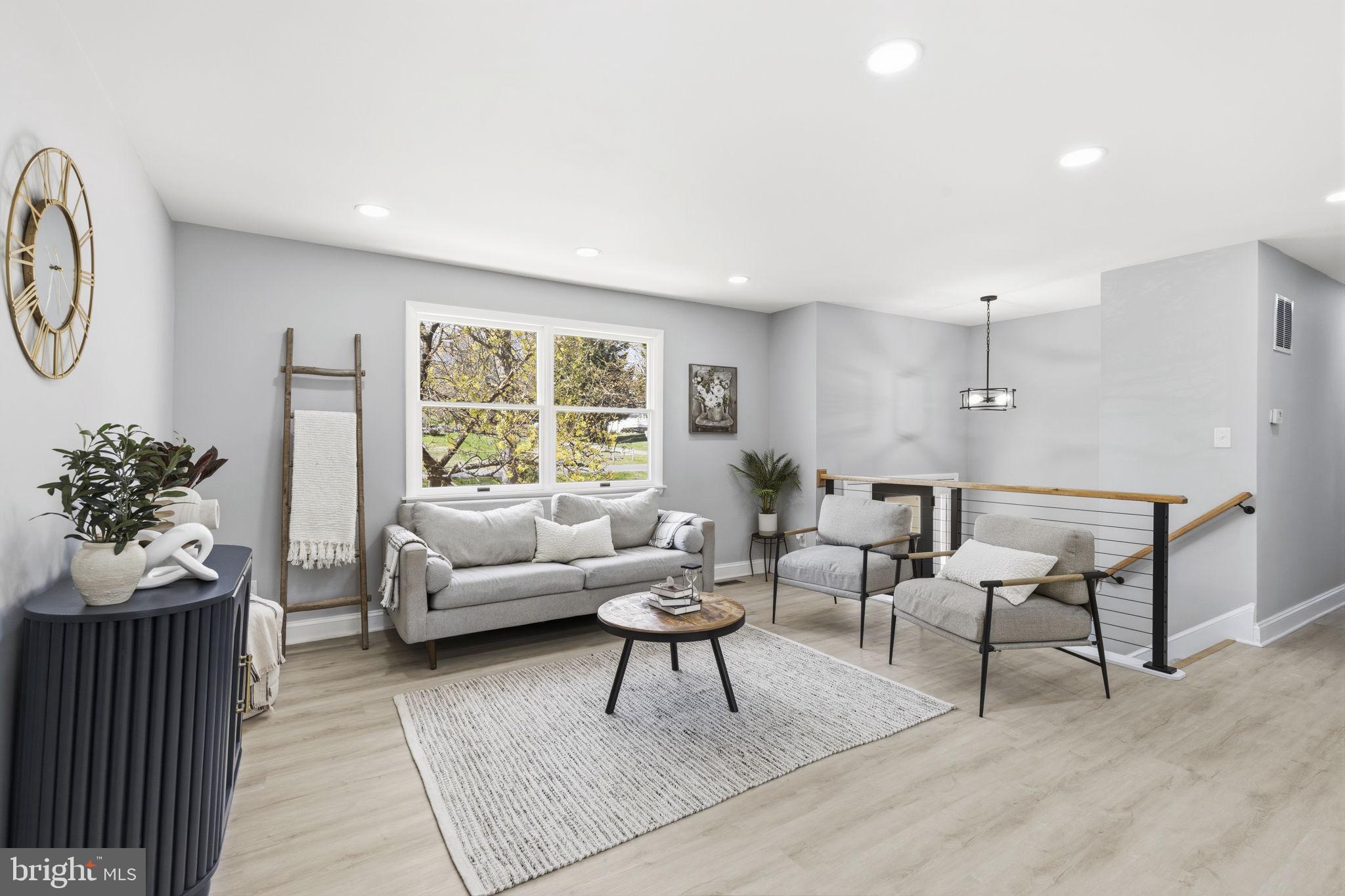 ELKMORE - Residential