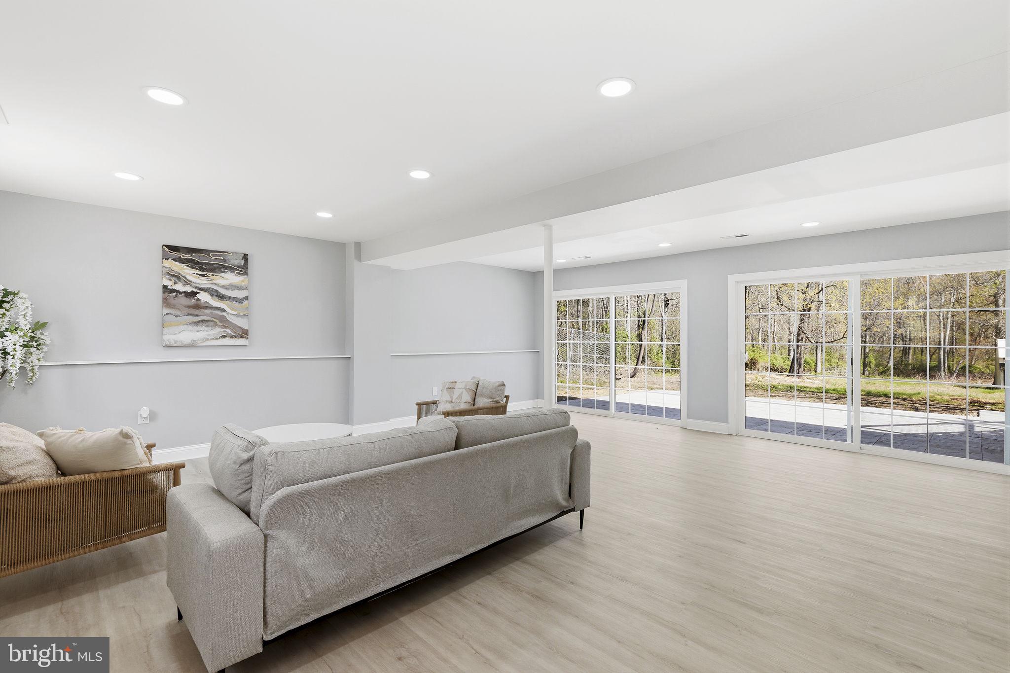 ELKMORE - Residential