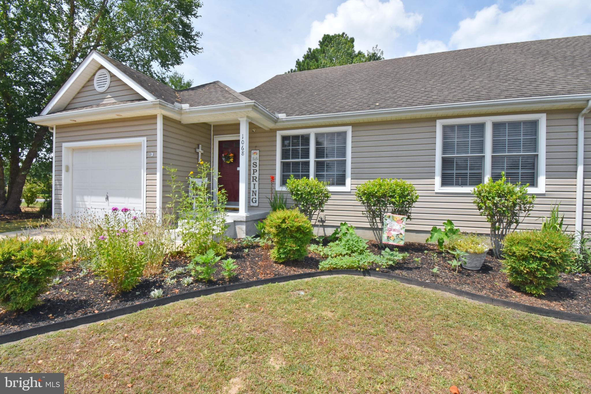 ELLINGTON - Residential