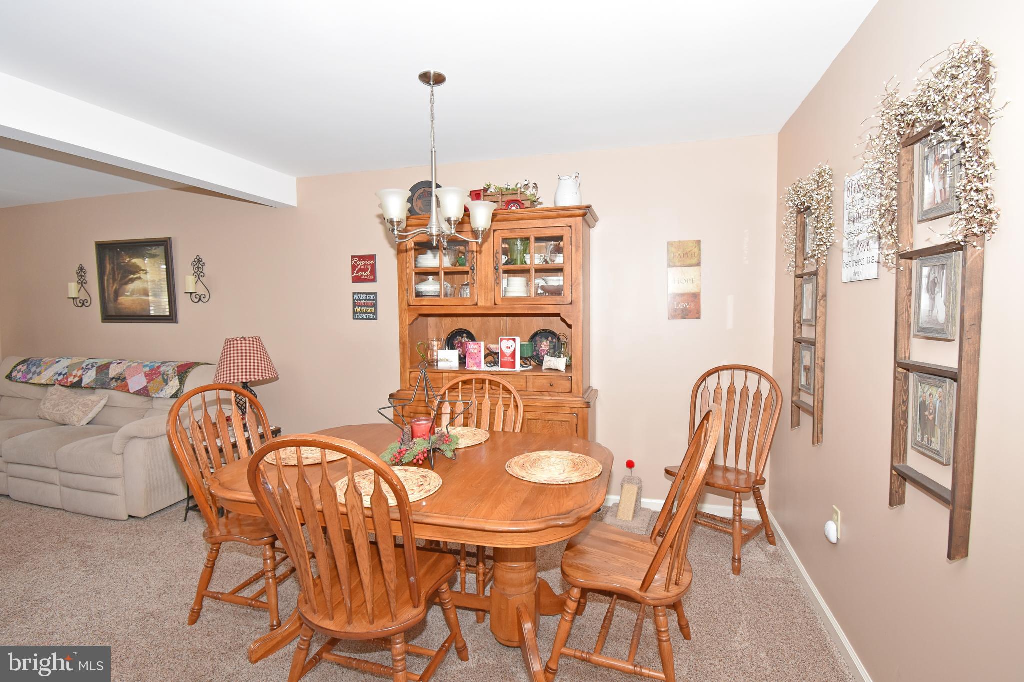 ELLINGTON - Residential