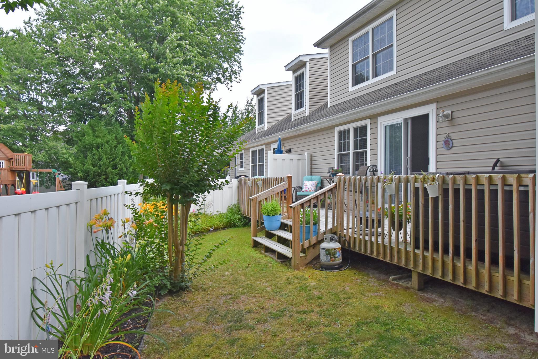 ELLINGTON - Residential