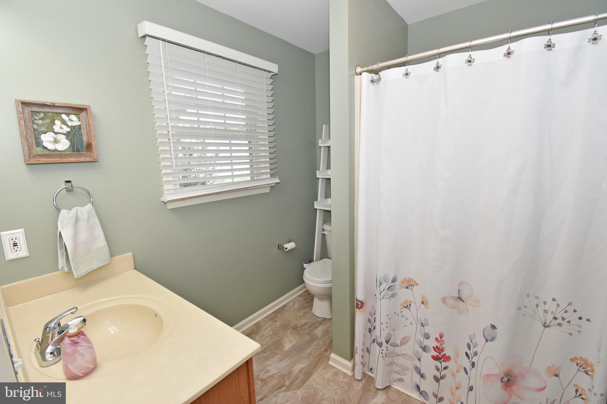 ELLINGTON - Residential